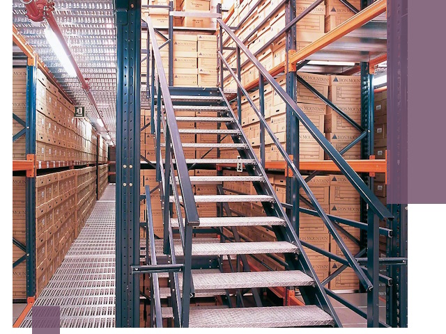 Лестницы складские прочные и безопасные под ключ в Находке