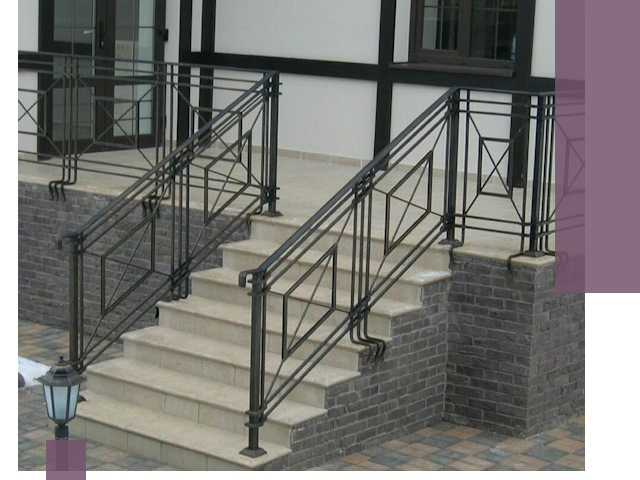 Перила для крыльца в Находке — монтаж, изготовление и установка