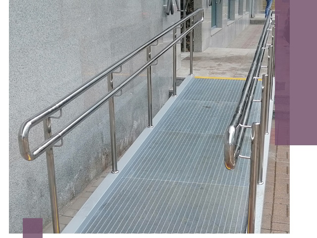 Пандусы для инвалидов в Находке — изготовление и монтаж